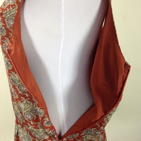 Love & Love Orange V-neck  Sleeveless Romper - Picture 5 of 6